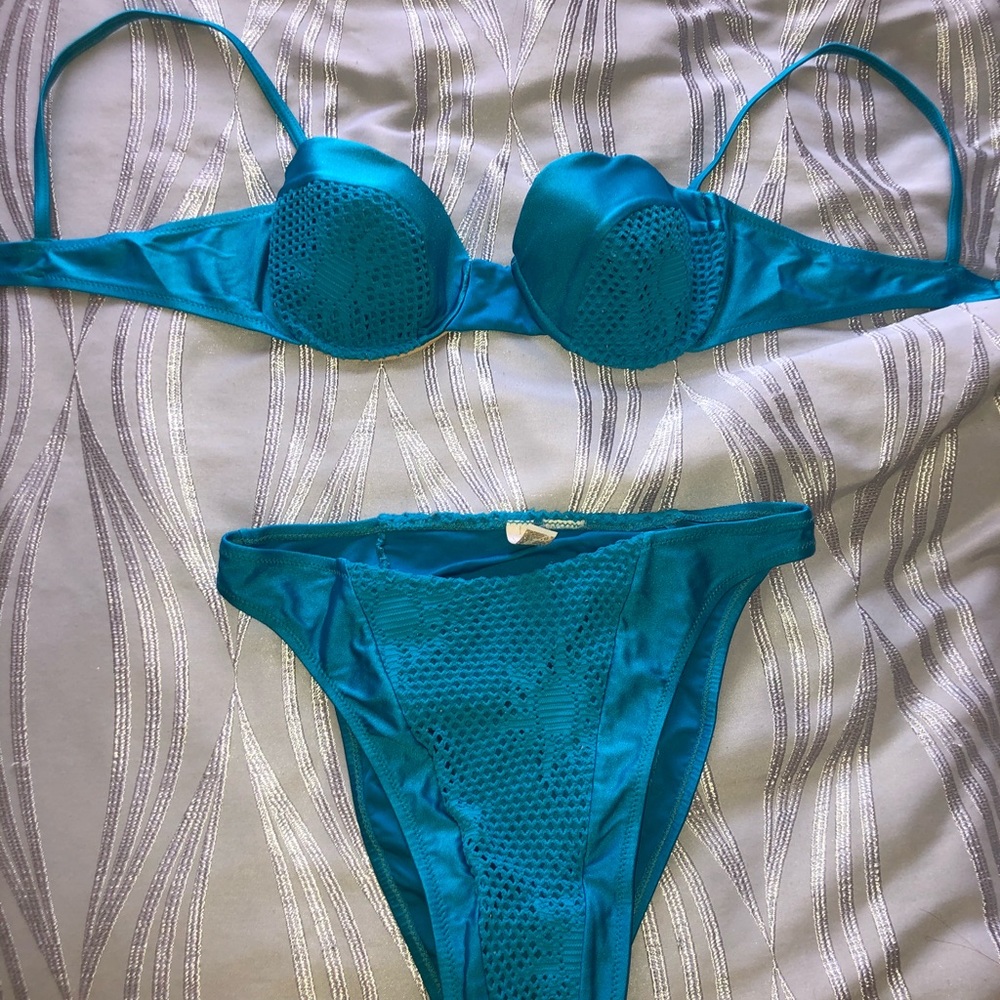 High waisted vintage bikini